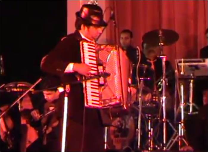 accordion player gurgaon