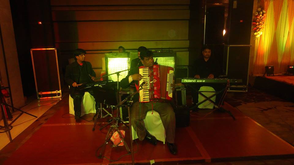 accordion artist near me gurgaon