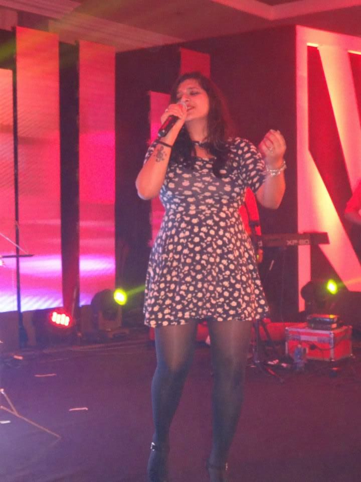 female singer gurgaon