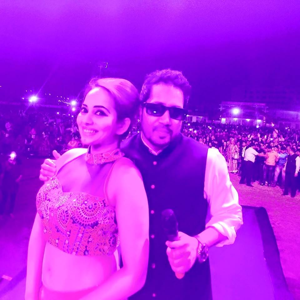 famous female singer gurgaon